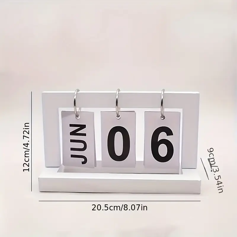 Calendario in Plastica Stile M - Office Furniture Plan recensione e prezzo